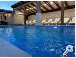 Villa Robert 2 mit Pool Cesarica - Karlobag Kroatien