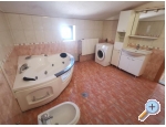 Haus Robert 2 mit Pool Cesarica - Karlobag Kroatien