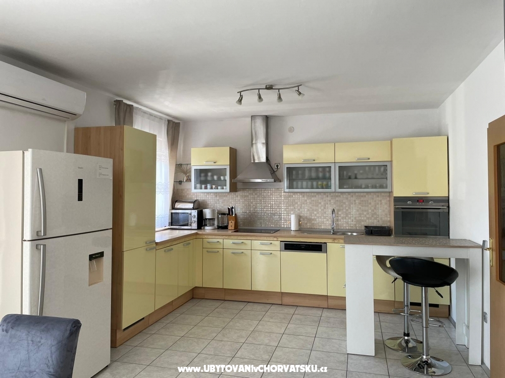 Appartement Peri - Katela Croatie