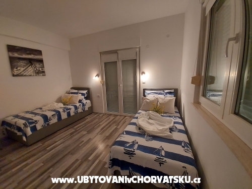 Apartmaji Karadza - Kaštela Hrvaška