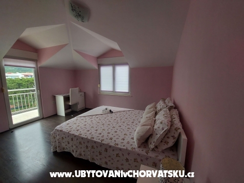 Apartmny Karadza - Katela Chorvtsko