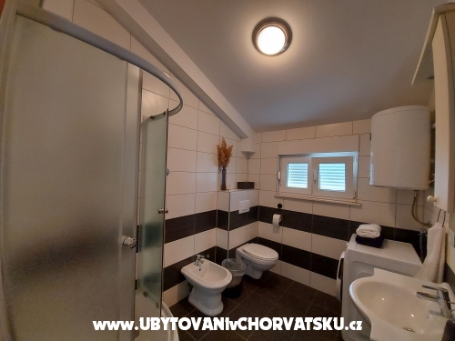 Apartmny Karadza - Katela Chorvtsko