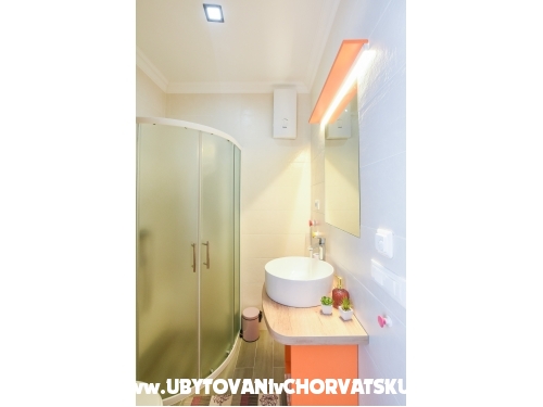 Flora Apartmn - Katela Chorvtsko