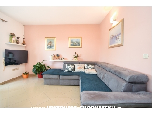 Flora Apartmn - Katela Chorvtsko