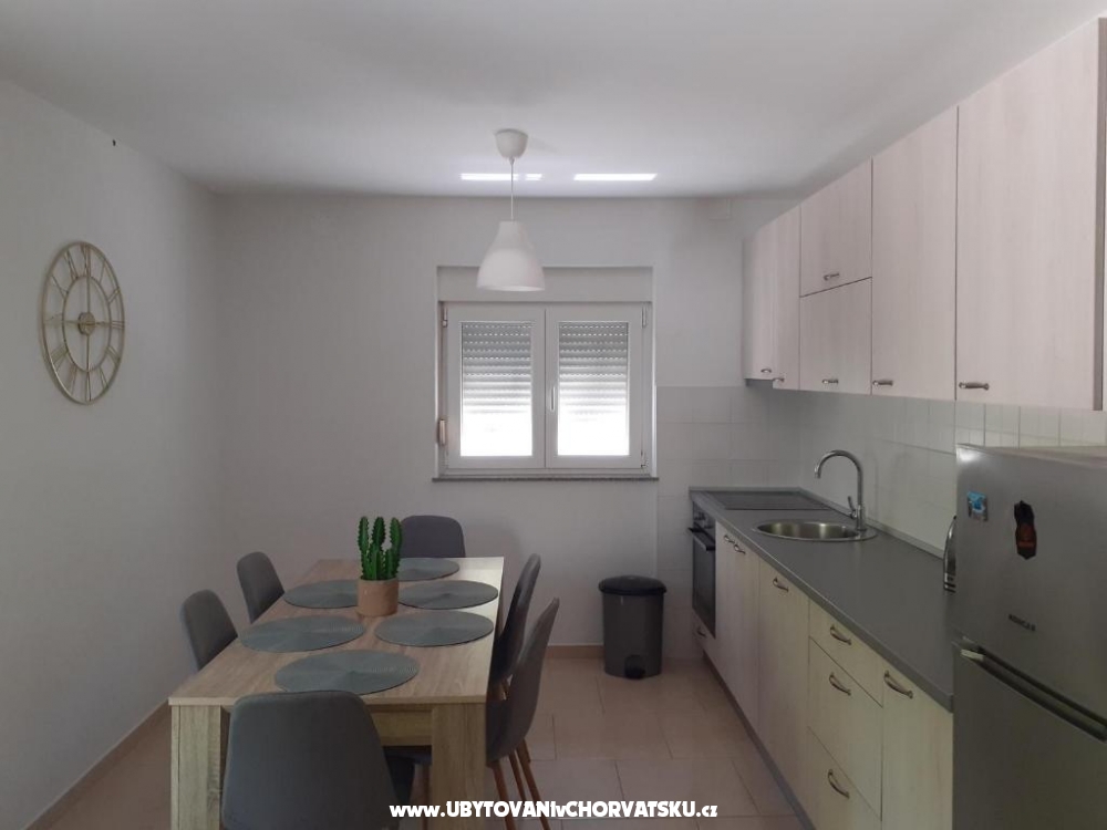 Vacation house Bebi, Kremena - Klek Croatia