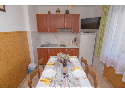 Apartmani City Center Dekanic - ostrov Krk Hrvatska