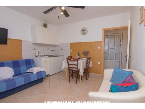 Apartmani City Center Dekanic - ostrov Krk Hrvatska