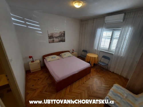 Appartements Nuić - Makarska Kroatien