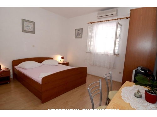 Apartments Nuić - Makarska Croatia