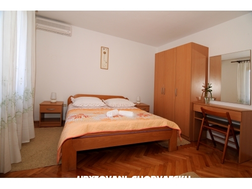 Apartmaji Šimić - Makarska Hrvaška
