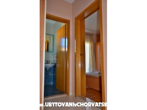 Apartments Vujcic - Makarska Croatia