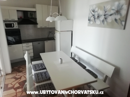 Apartmaji Sani - Makarska Hrvaška