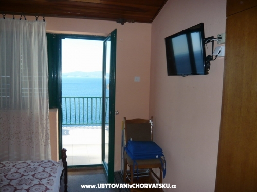 Apartments Sliskovic, 1. line to sea - Makarska Croatia