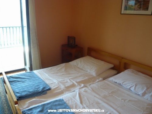 Apartments Sliskovic, 1. line to sea - Makarska Croatia