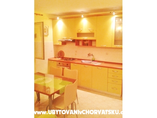 Apartmny Ivana - Marina  Trogir Chorvtsko