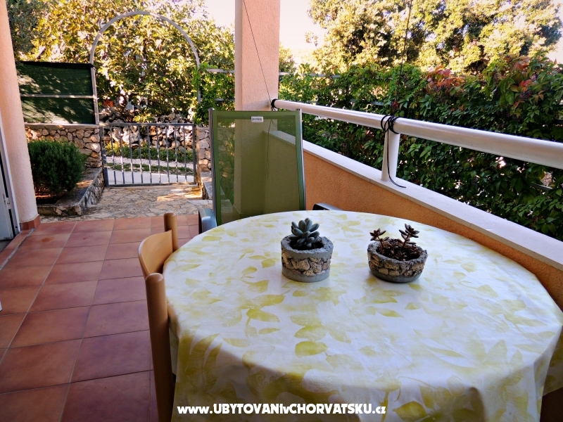 Apartmaji Kaktus - Marina  Trogir Hrvaka