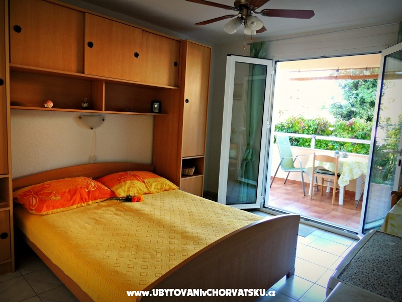 Apartmaji Kaktus - Marina  Trogir Hrvaka