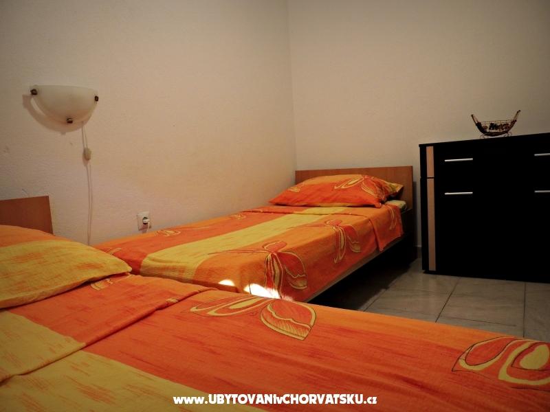 Apartmaji Kaktus - Marina  Trogir Hrvaka