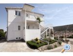 Appartements Kneevi - Marina  Trogir Kroatien