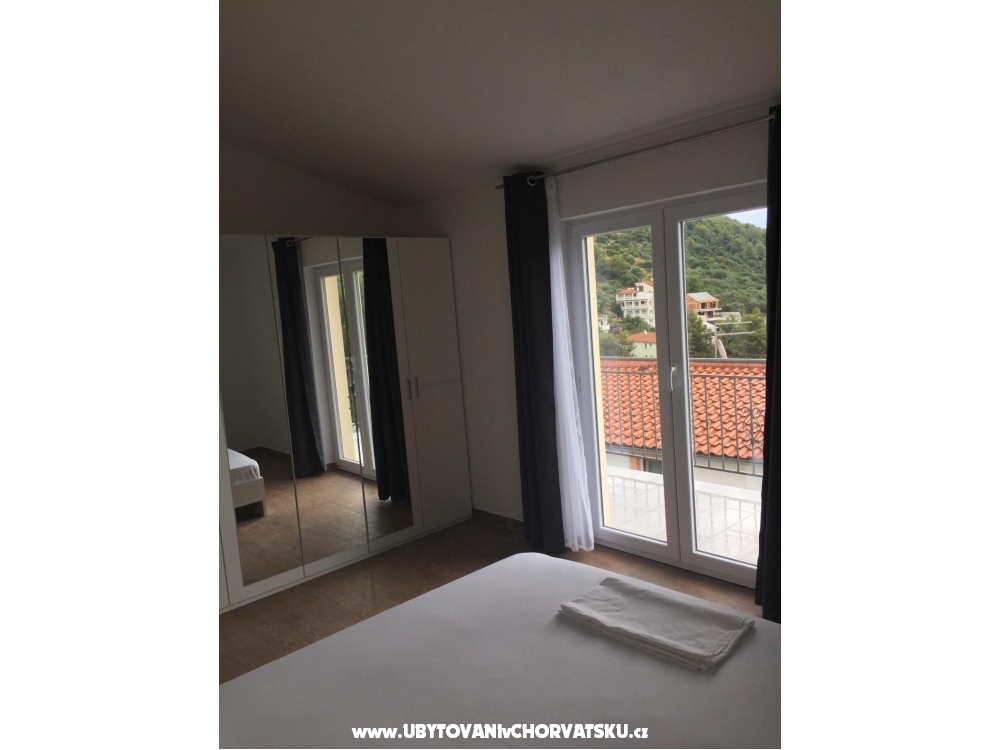 Apartmny Vukelja - Marina  Trogir Chorvtsko