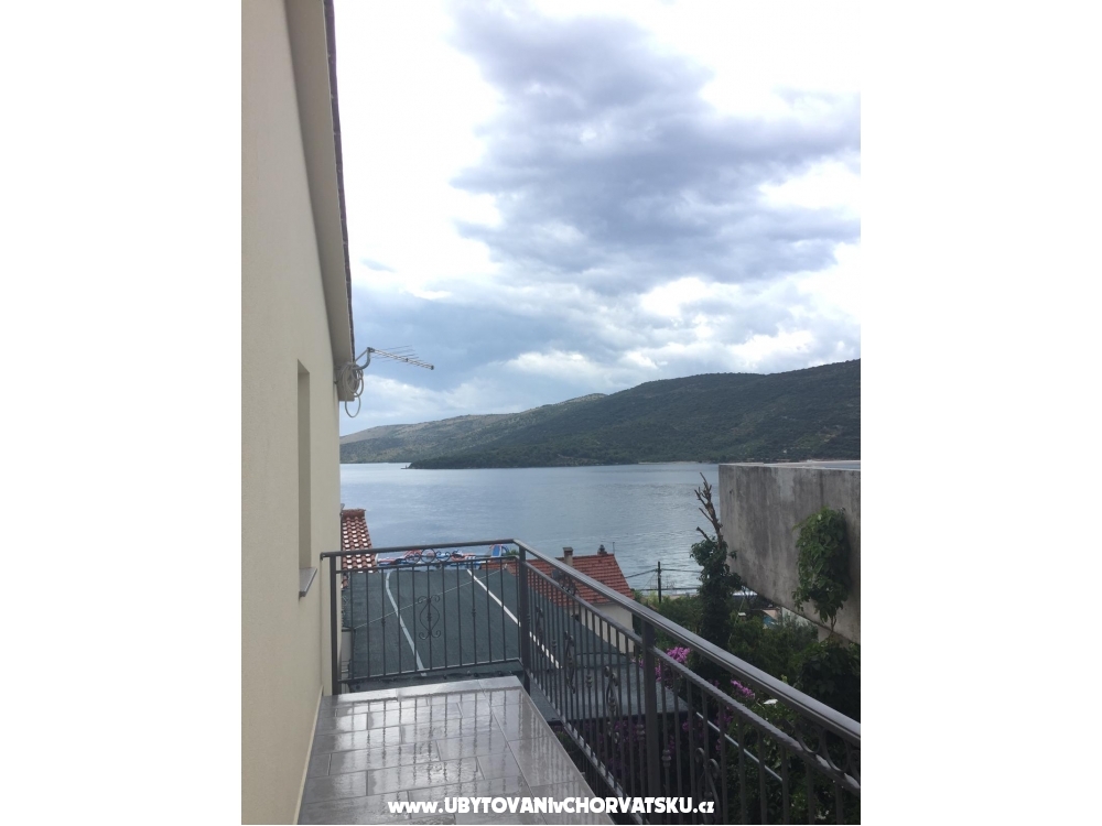 Apartmny Vukelja - Marina  Trogir Chorvtsko