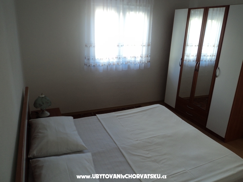 Apartmny Vukelja - Marina  Trogir Chorvtsko