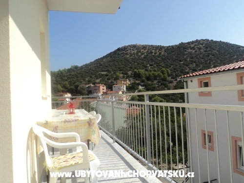 Apartmny Vukelja - Marina  Trogir Chorvtsko