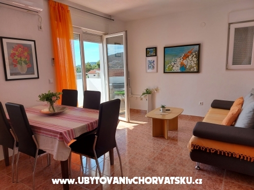 Apartmaji Erceg - Marina – Trogir Hrvaška