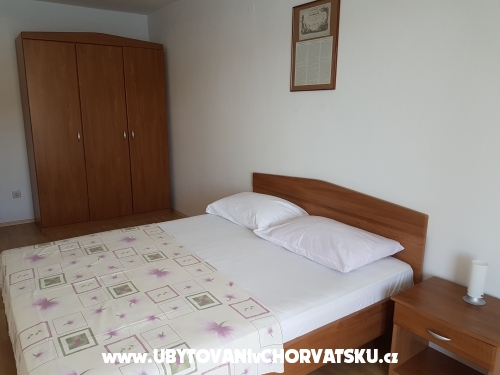 Apartamenty Vlade - Marina  Trogir Chorwacja