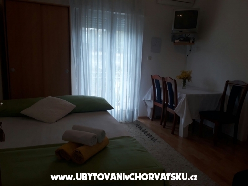 Villa s bazenom  SB Matijas - Marina – Trogir Croatia