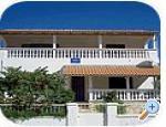 Apartments Villa Raste