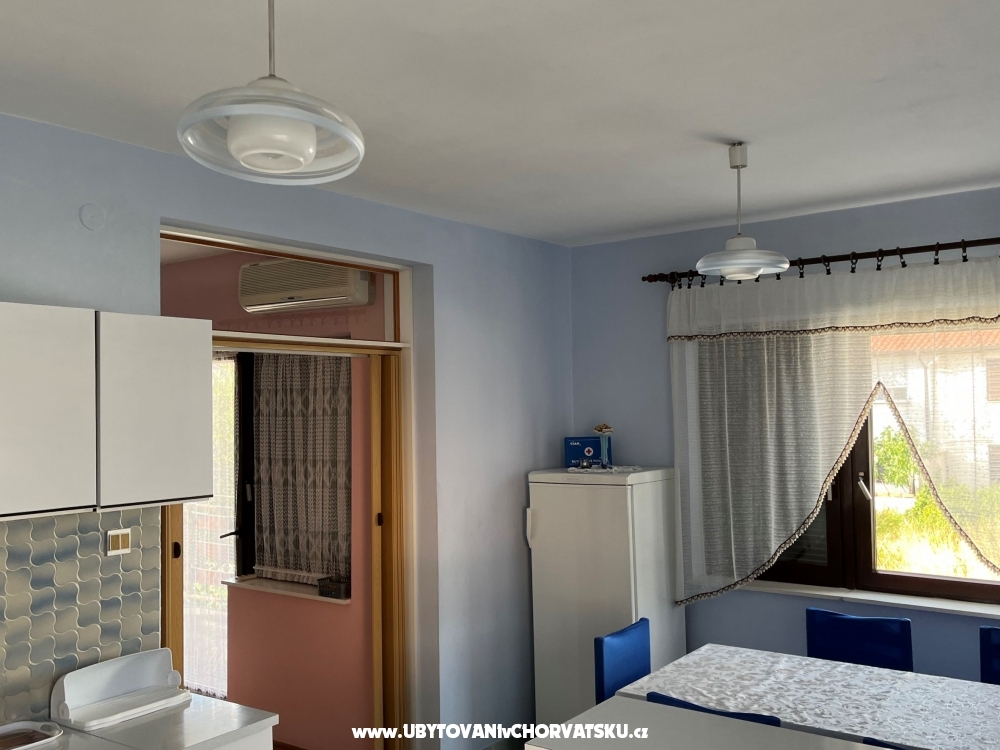 Apartmaji Peki - Nin Hrvaka