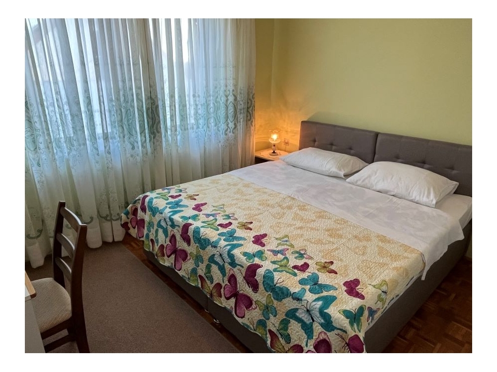 Apartmaji Peki - Nin Hrvaka
