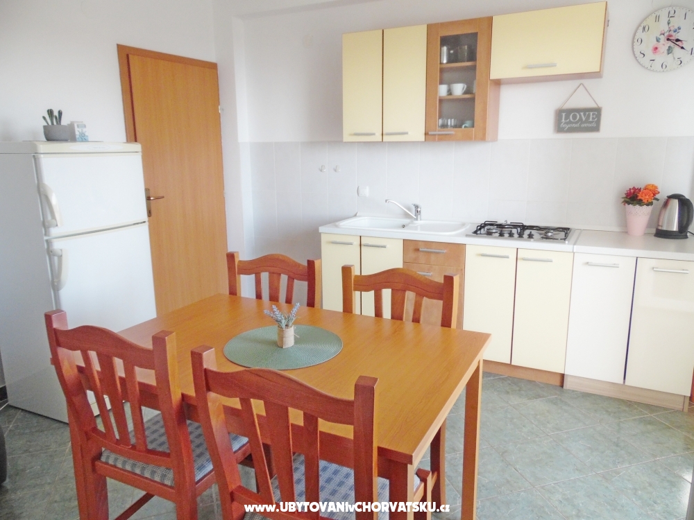 Apartmanok Dabo - Novalja  Pag Horvtorszg