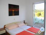 Apartmani Jakišnica