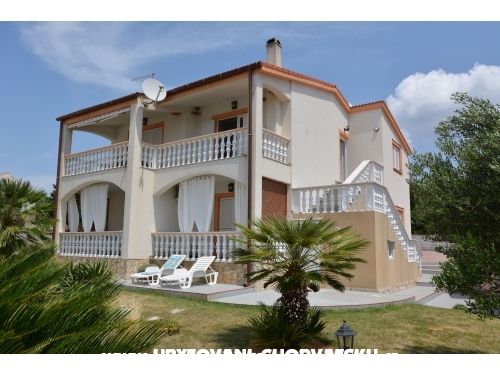 Villa Carrington - Novalja  Pag Croazia