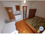 Apartmaji Denis - Omi Hrvaka