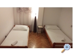 Apartmny Jure Tiinovi - Omi Chorvatsko