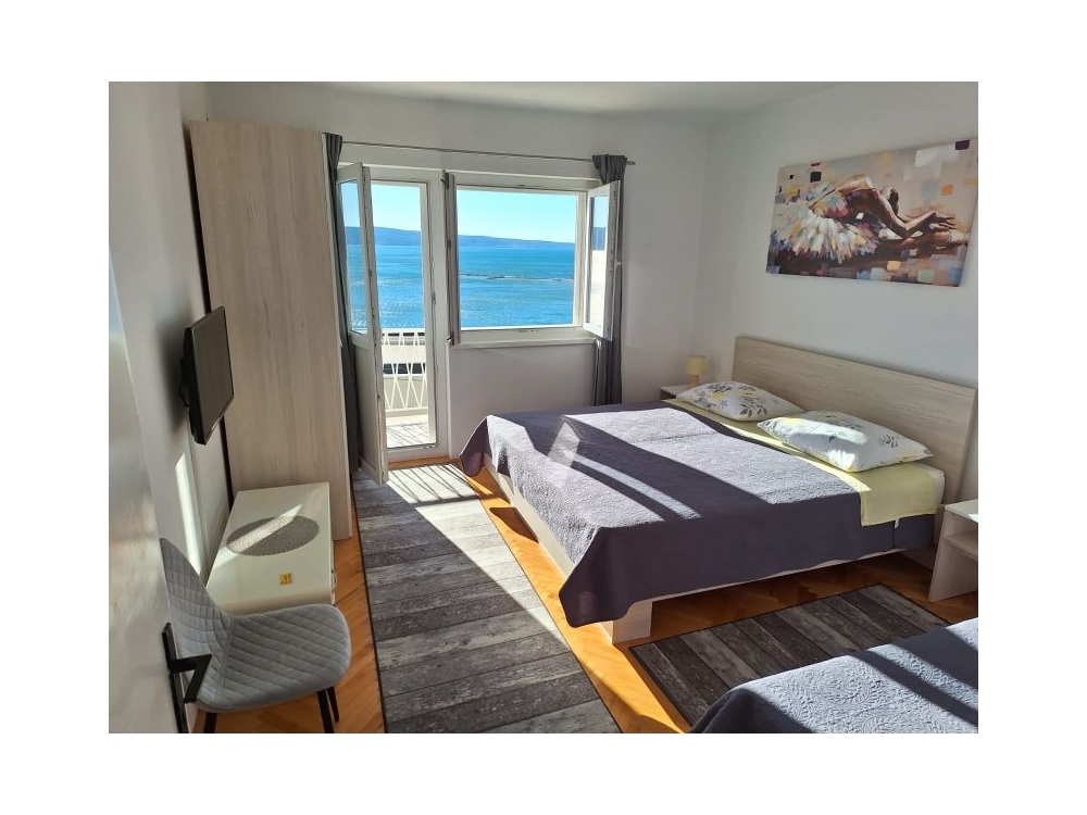 Apartmaji Krcatovi - Omi Hrvaka