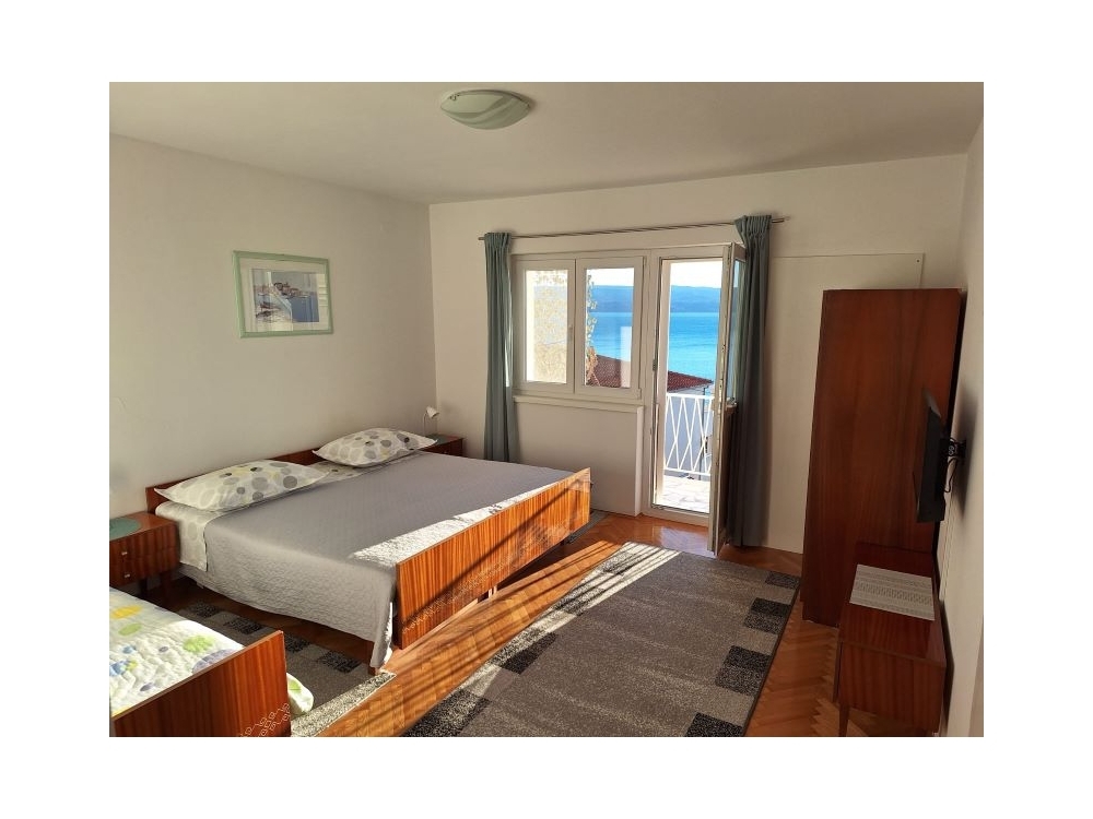 Apartmaji Krcatovi - Omi Hrvaka