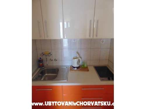 Apartmny Marija Jeli - Omi Chorvtsko