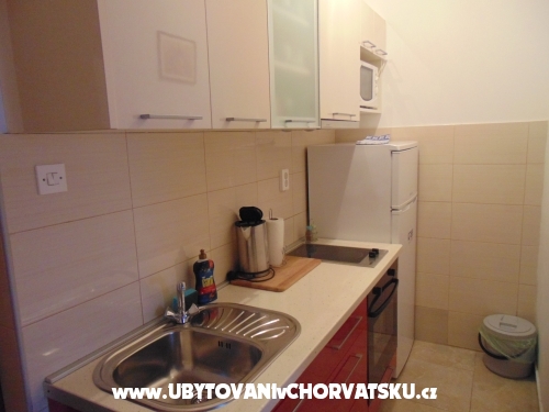 Apartmny Marija Jeli - Omi Chorvtsko