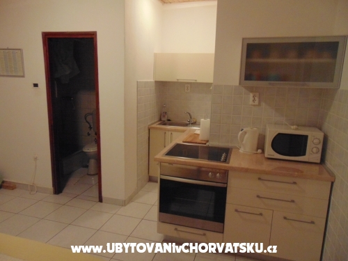 Apartmny Marija Jeli - Omi Chorvtsko