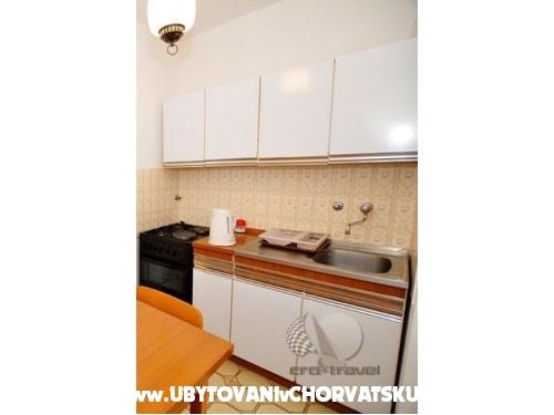 Appartements Mirjana - Omi Croatie