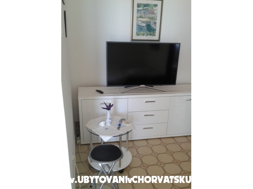 Appartements Mirjana - Omi Croatie