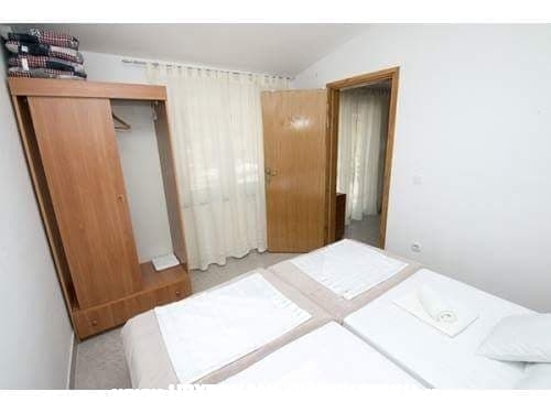 Apartmaji Nada - Omi Hrvaka