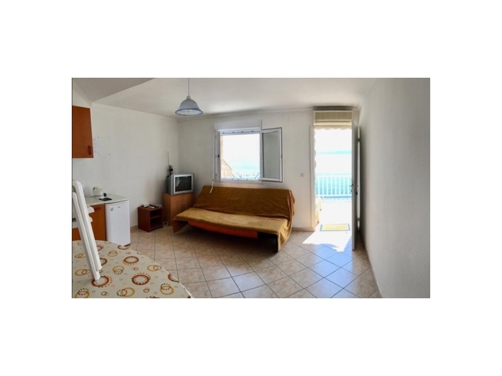 Apartmny Paris - Omi Chorvtsko