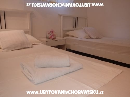 Apartmaji Sviličić - Omiš Hrvaška