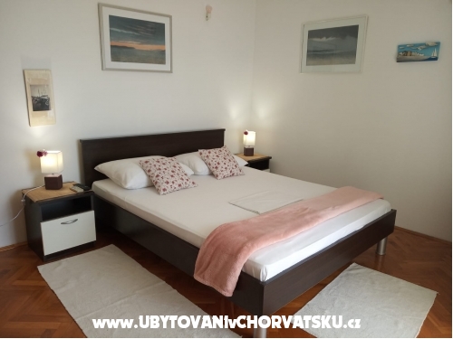Appartementen Urlicic - Omiš Kroatië