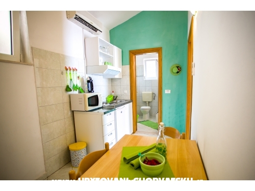 Appartementen Teni - Omi Kroati